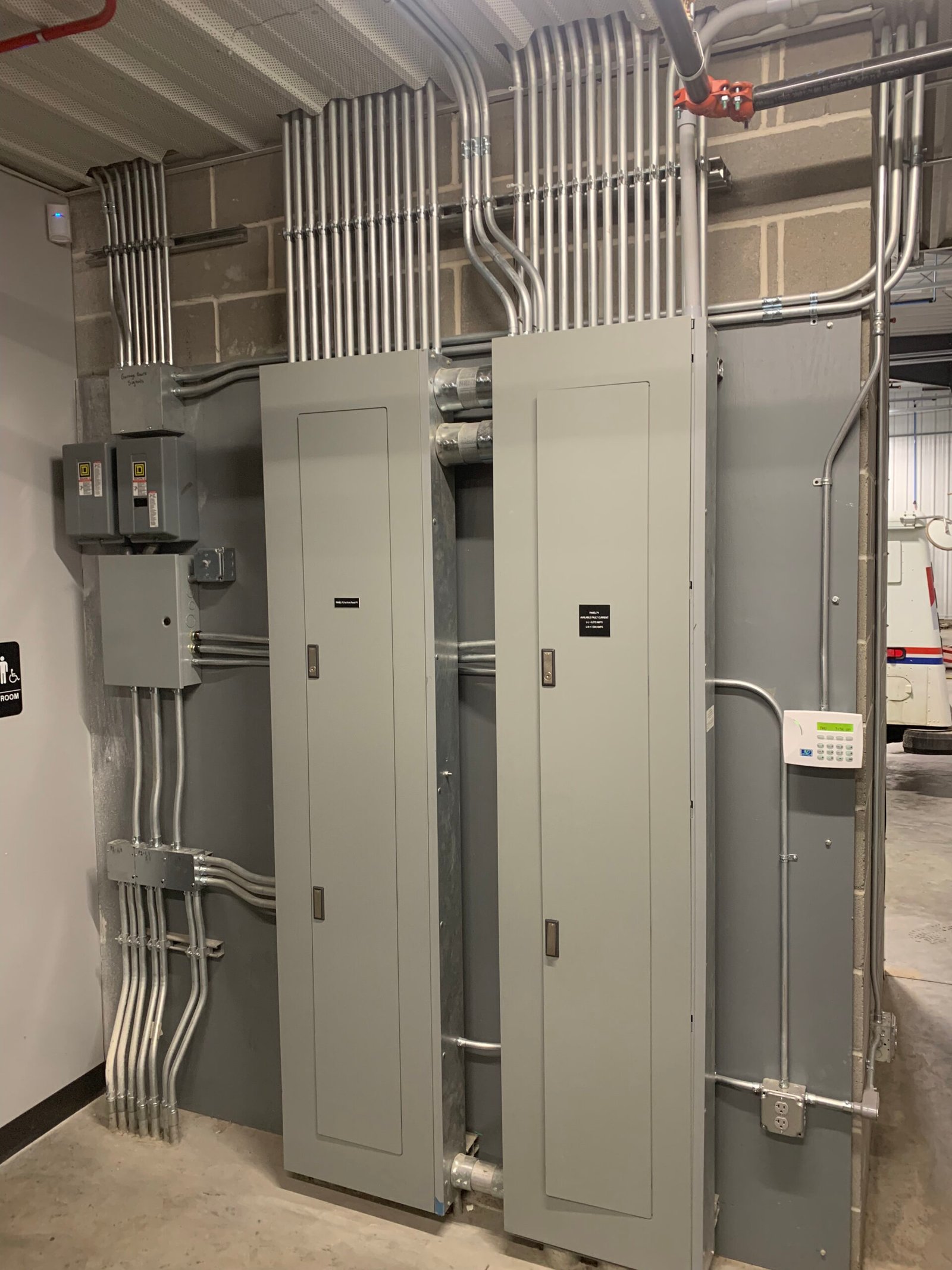 Fling Electric contact support